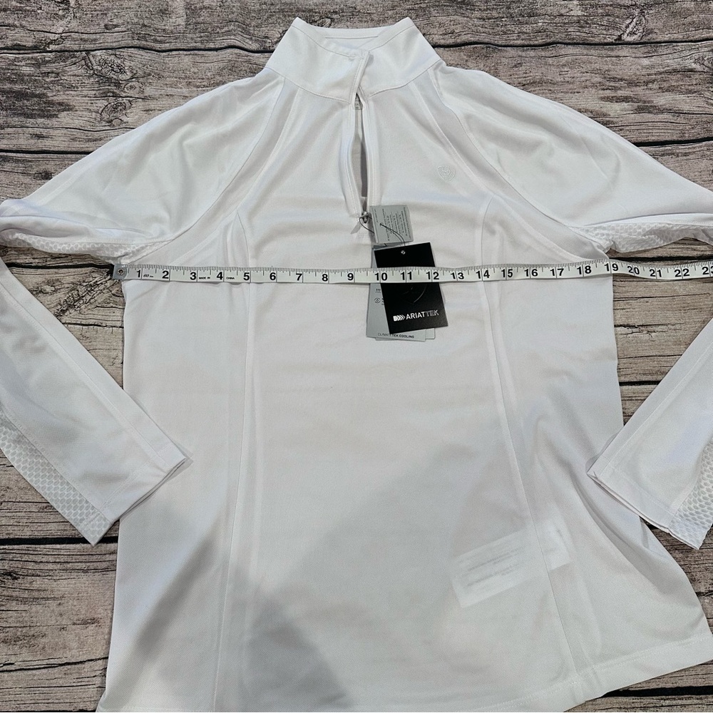 NWT Ariat White Quarter Zip UPF50 Sunstopper Top Size Medium Equestrian - Picture 5 of 8